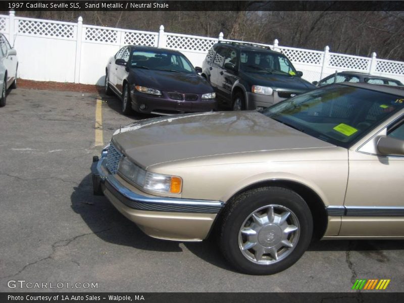 Sand Metallic / Neutral Shale 1997 Cadillac Seville SLS