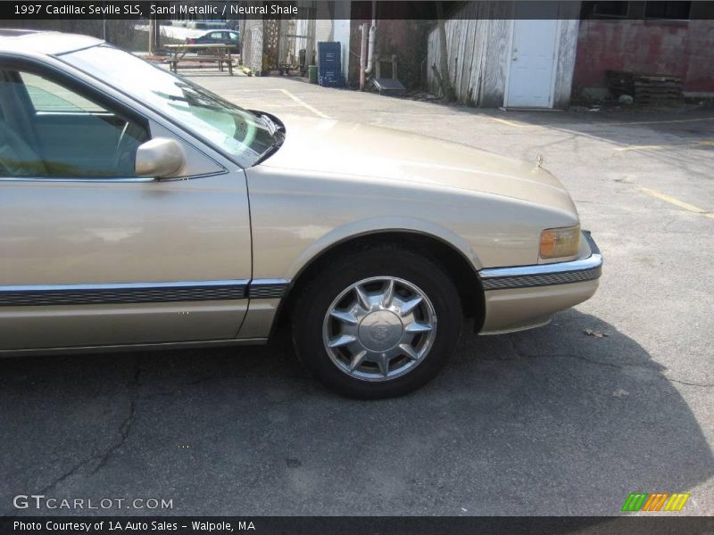 Sand Metallic / Neutral Shale 1997 Cadillac Seville SLS
