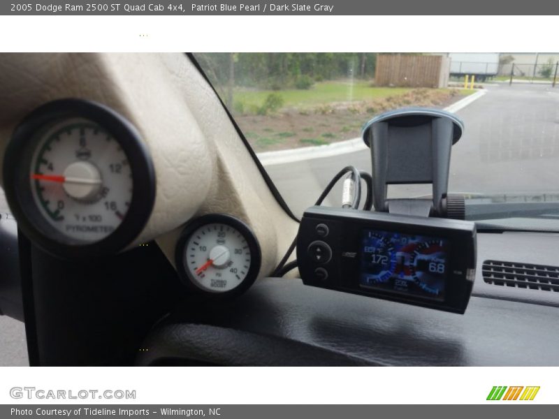 Patriot Blue Pearl / Dark Slate Gray 2005 Dodge Ram 2500 ST Quad Cab 4x4