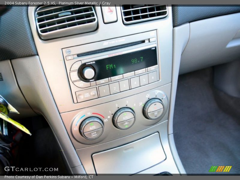 Platinum Silver Metallic / Gray 2004 Subaru Forester 2.5 XS