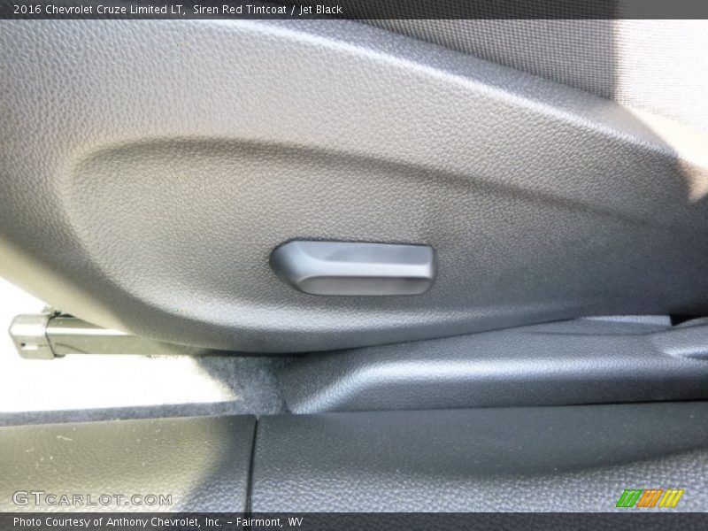 Siren Red Tintcoat / Jet Black 2016 Chevrolet Cruze Limited LT