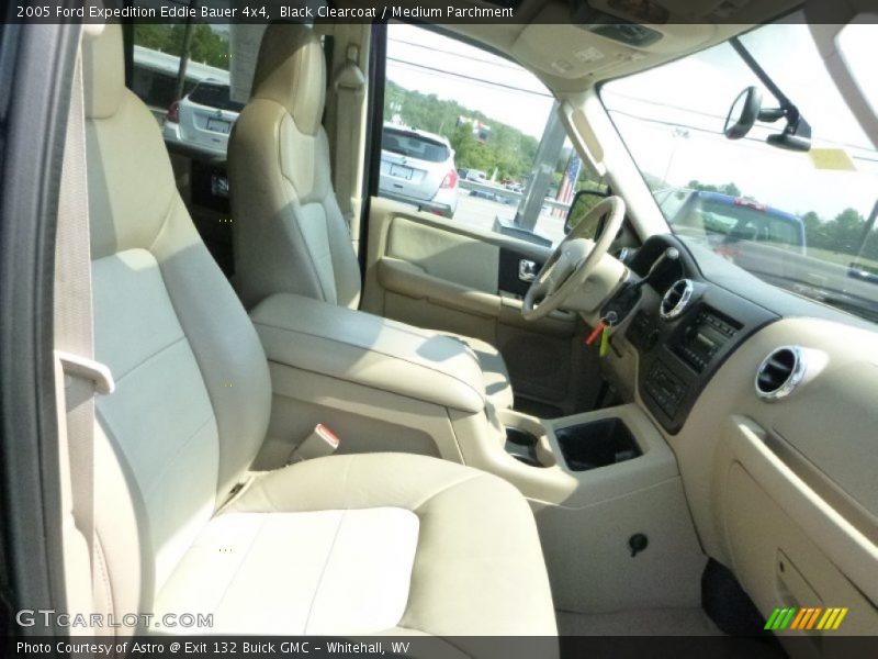 Black Clearcoat / Medium Parchment 2005 Ford Expedition Eddie Bauer 4x4