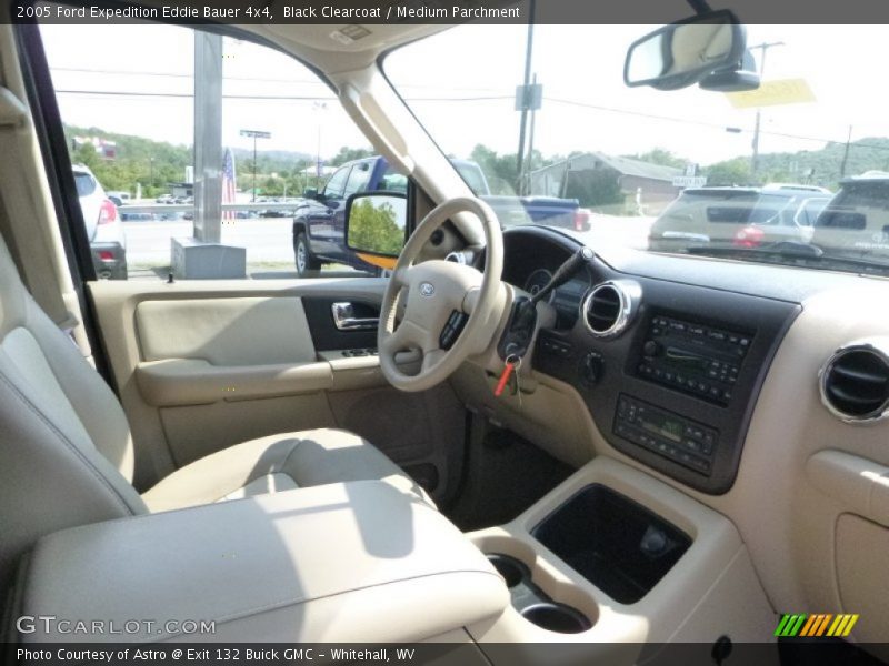 Black Clearcoat / Medium Parchment 2005 Ford Expedition Eddie Bauer 4x4