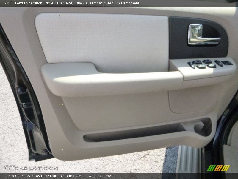 Black Clearcoat / Medium Parchment 2005 Ford Expedition Eddie Bauer 4x4