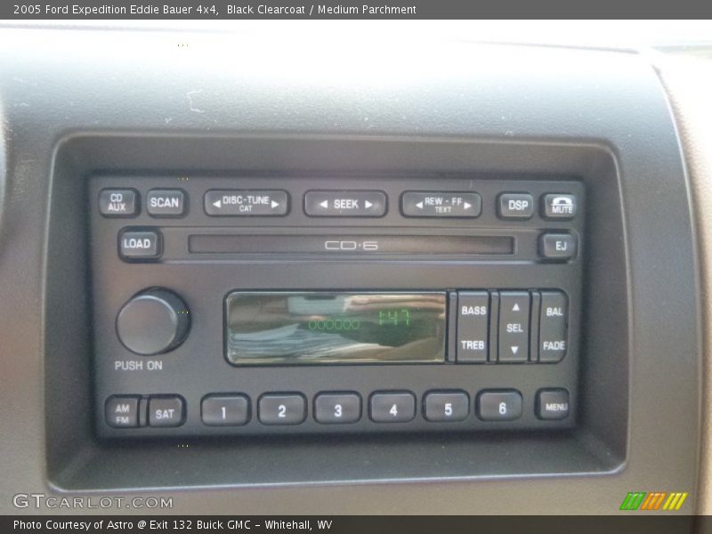 Black Clearcoat / Medium Parchment 2005 Ford Expedition Eddie Bauer 4x4