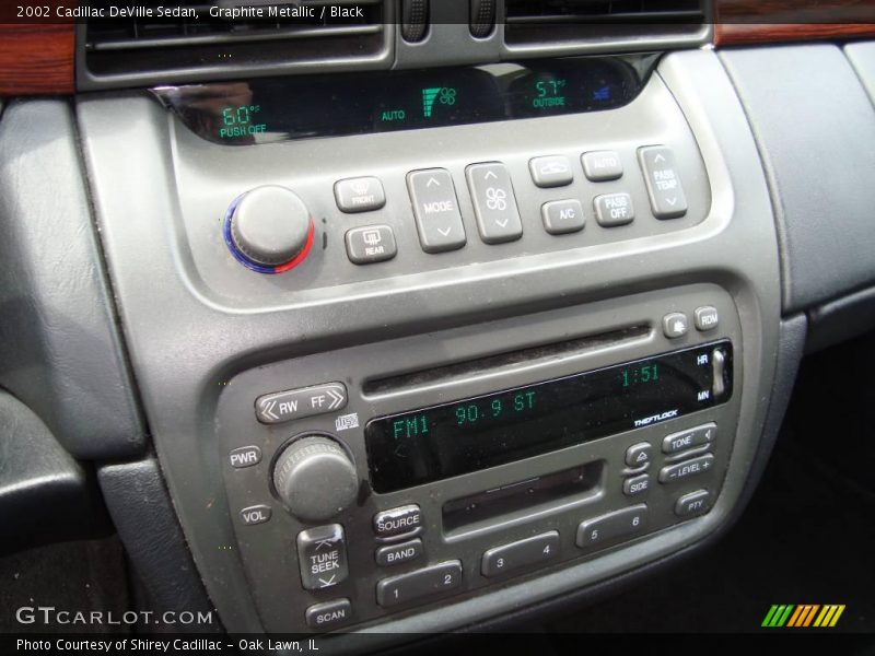Graphite Metallic / Black 2002 Cadillac DeVille Sedan