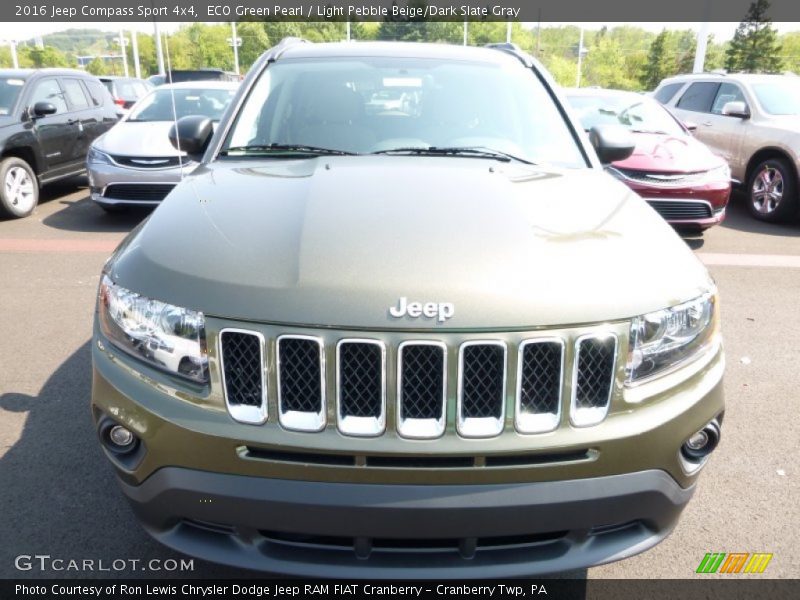 ECO Green Pearl / Light Pebble Beige/Dark Slate Gray 2016 Jeep Compass Sport 4x4