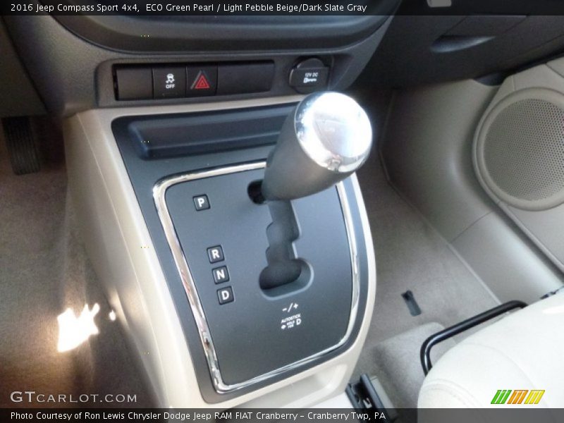 ECO Green Pearl / Light Pebble Beige/Dark Slate Gray 2016 Jeep Compass Sport 4x4