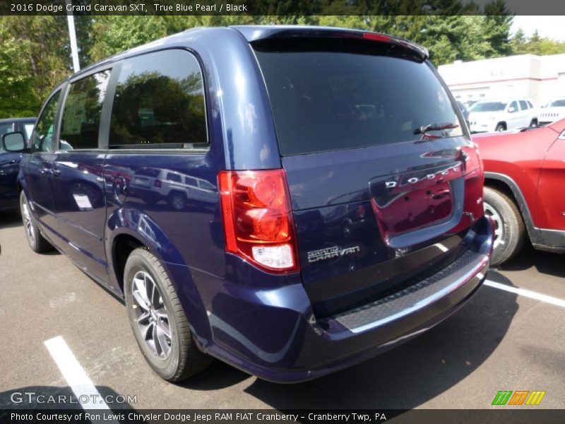 True Blue Pearl / Black 2016 Dodge Grand Caravan SXT