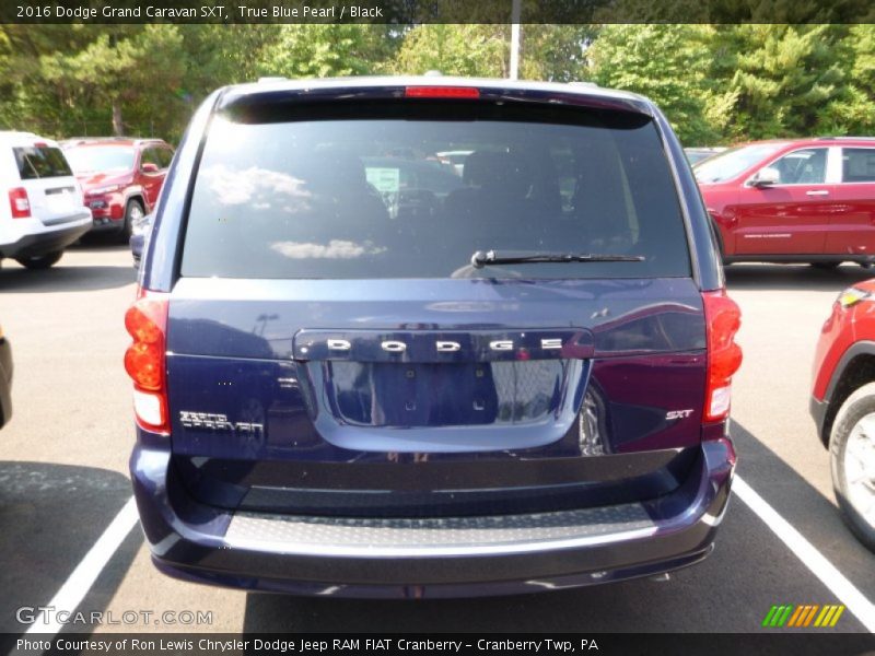 True Blue Pearl / Black 2016 Dodge Grand Caravan SXT