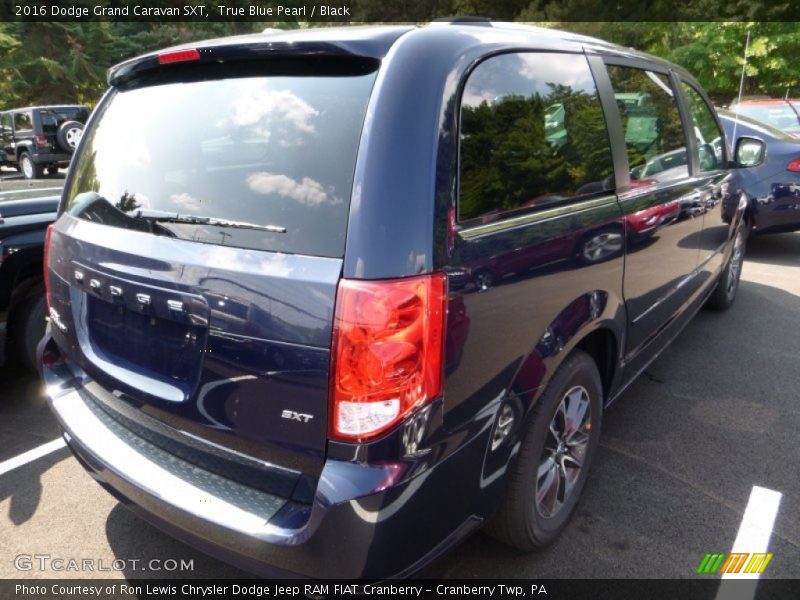 True Blue Pearl / Black 2016 Dodge Grand Caravan SXT