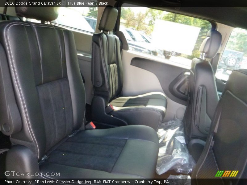 True Blue Pearl / Black 2016 Dodge Grand Caravan SXT