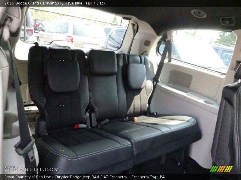 True Blue Pearl / Black 2016 Dodge Grand Caravan SXT