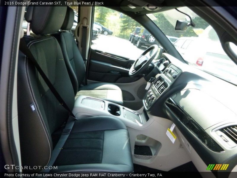 True Blue Pearl / Black 2016 Dodge Grand Caravan SXT