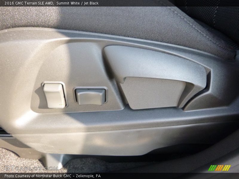 Summit White / Jet Black 2016 GMC Terrain SLE AWD