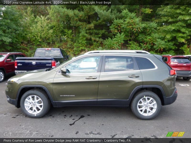 ECO Green Pearl / Black/Light Frost Beige 2016 Jeep Cherokee Latitude 4x4