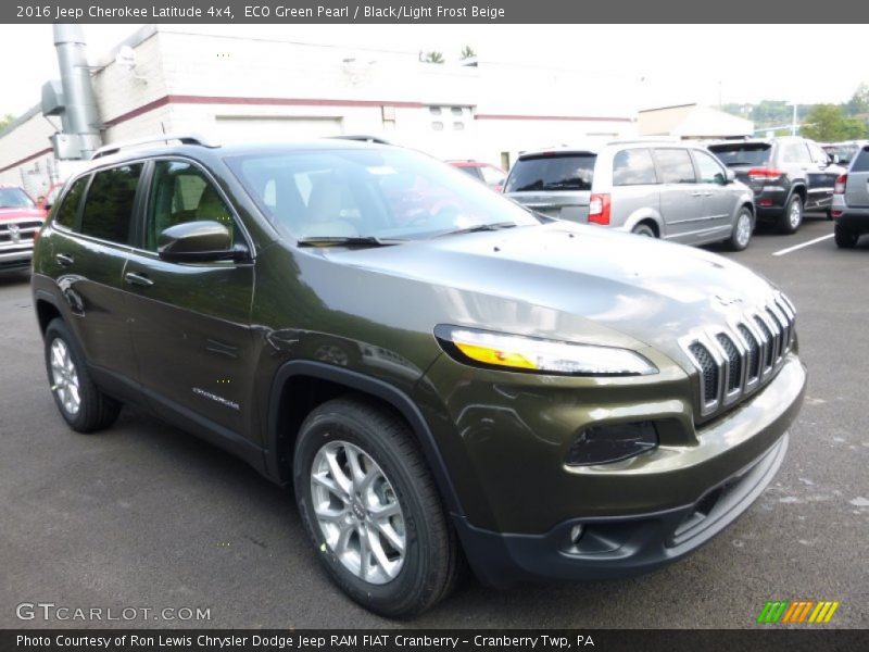 ECO Green Pearl / Black/Light Frost Beige 2016 Jeep Cherokee Latitude 4x4