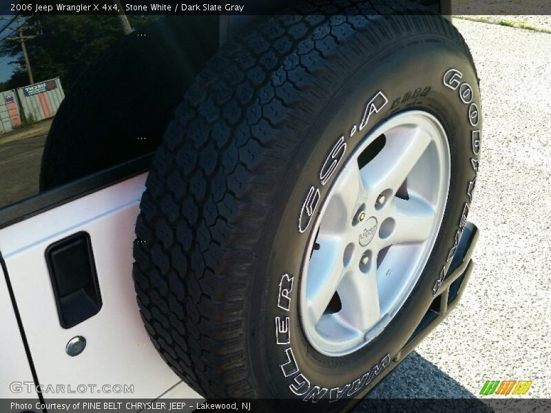 Stone White / Dark Slate Gray 2006 Jeep Wrangler X 4x4