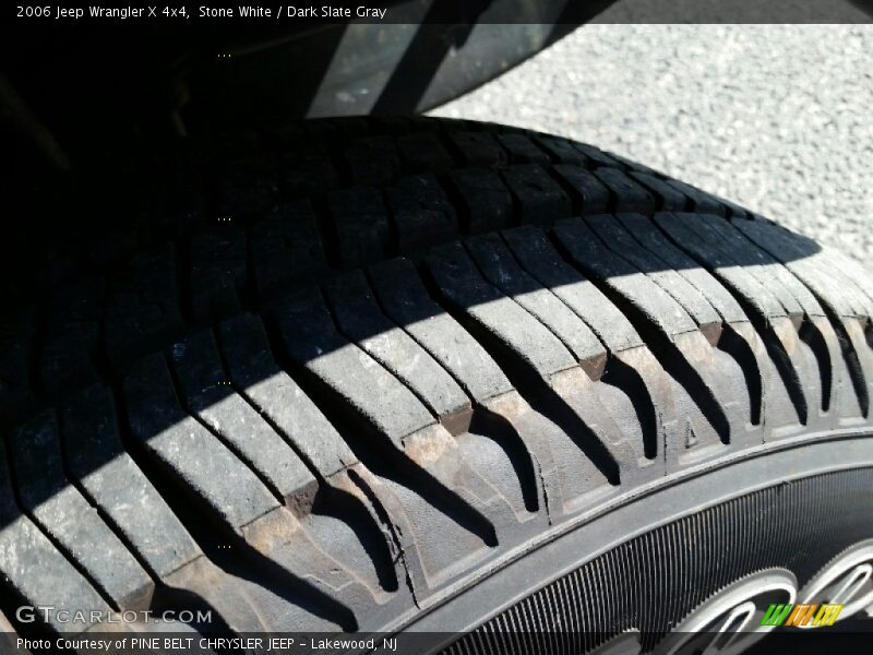 Stone White / Dark Slate Gray 2006 Jeep Wrangler X 4x4