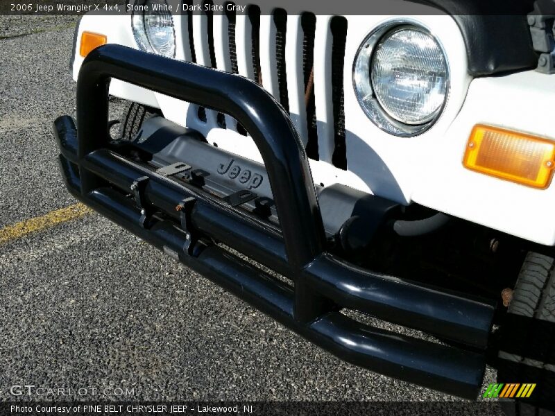 Stone White / Dark Slate Gray 2006 Jeep Wrangler X 4x4