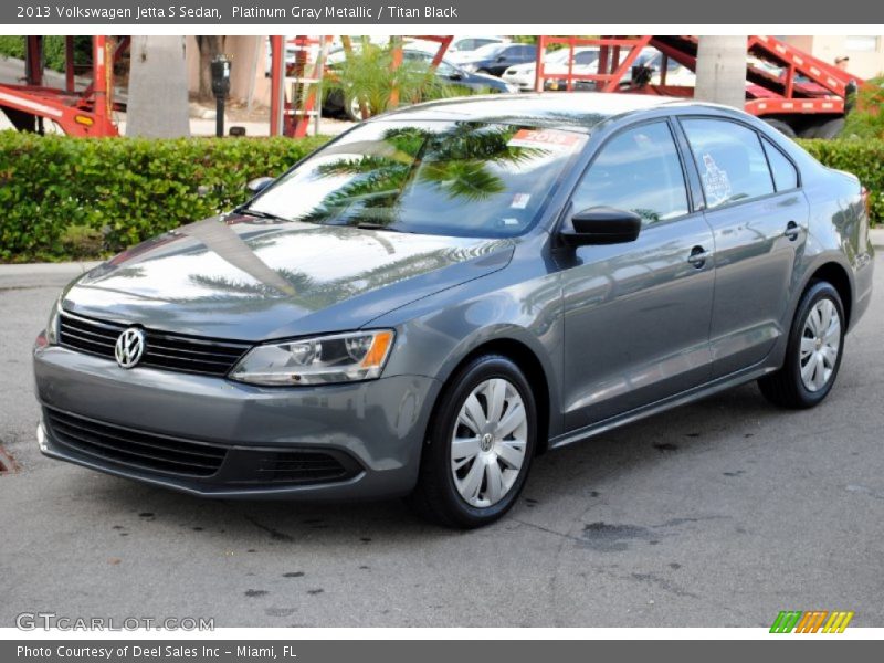 Front 3/4 View of 2013 Jetta S Sedan