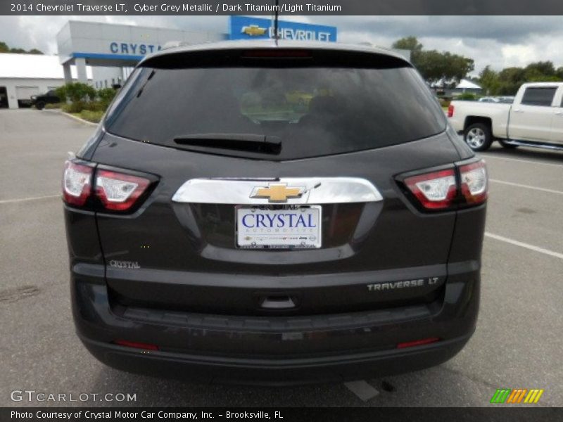 Cyber Grey Metallic / Dark Titanium/Light Titanium 2014 Chevrolet Traverse LT