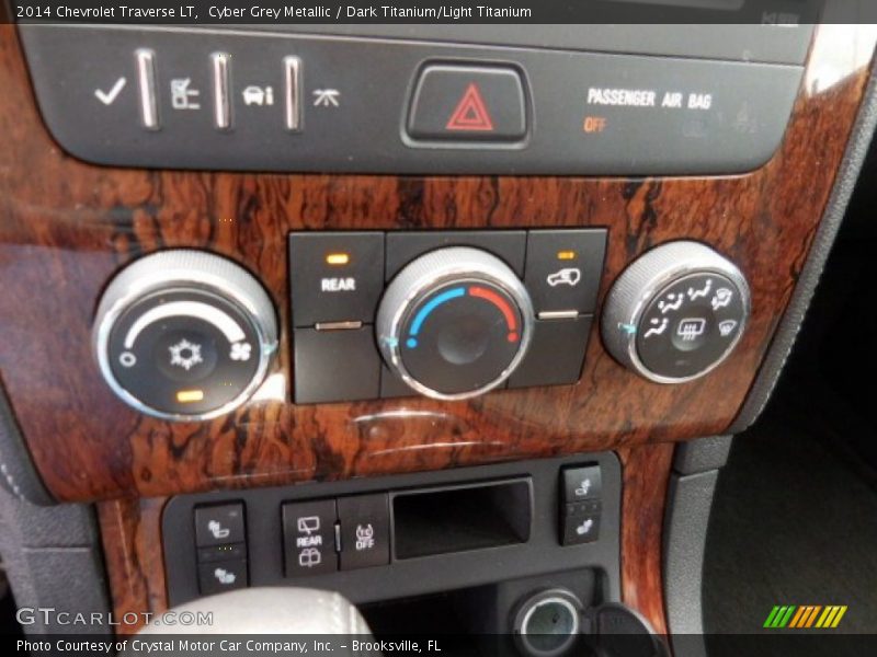 Cyber Grey Metallic / Dark Titanium/Light Titanium 2014 Chevrolet Traverse LT