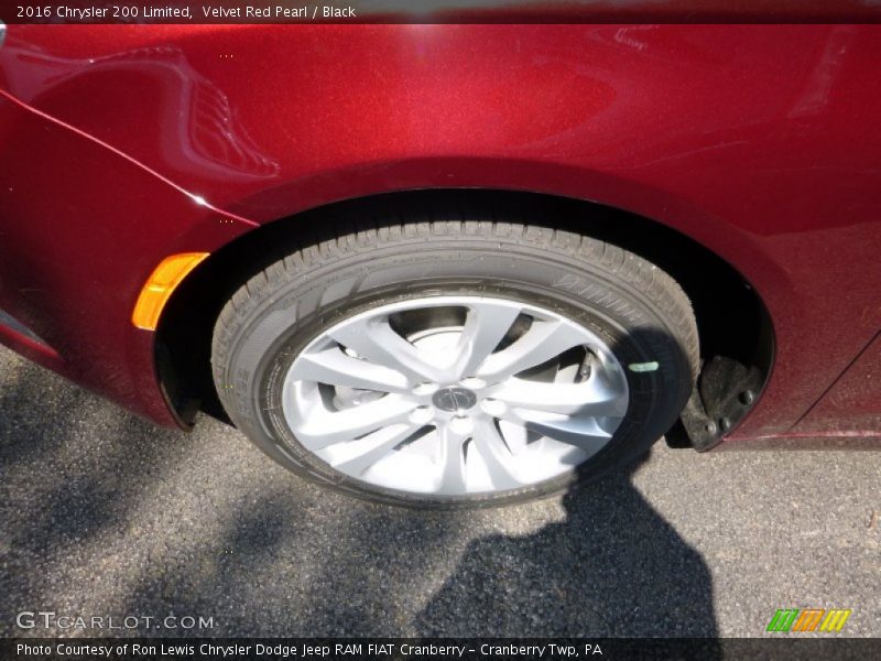 Velvet Red Pearl / Black 2016 Chrysler 200 Limited