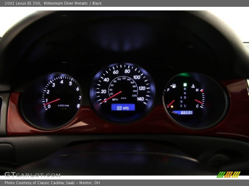 Millennium Silver Metallic / Black 2002 Lexus ES 300