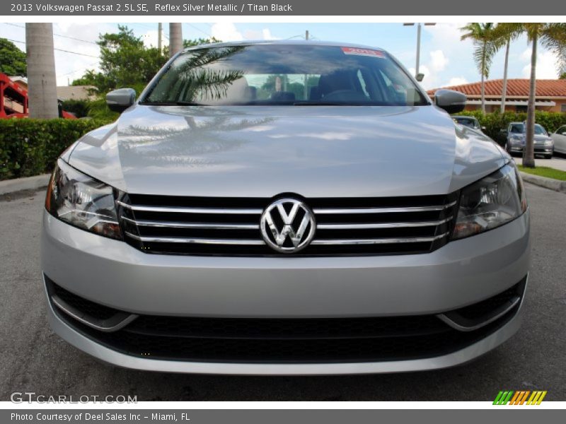 Reflex Silver Metallic / Titan Black 2013 Volkswagen Passat 2.5L SE