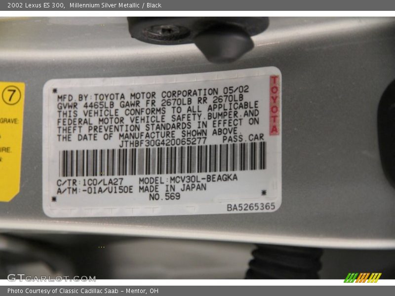 Millennium Silver Metallic / Black 2002 Lexus ES 300