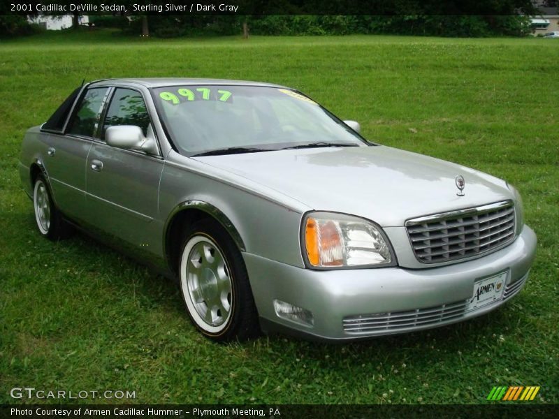 Sterling Silver / Dark Gray 2001 Cadillac DeVille Sedan