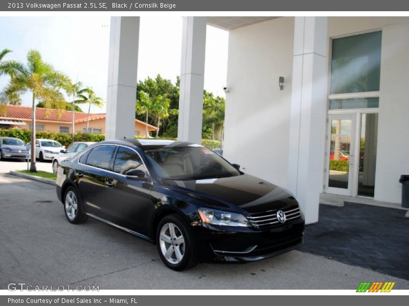 Black / Cornsilk Beige 2013 Volkswagen Passat 2.5L SE