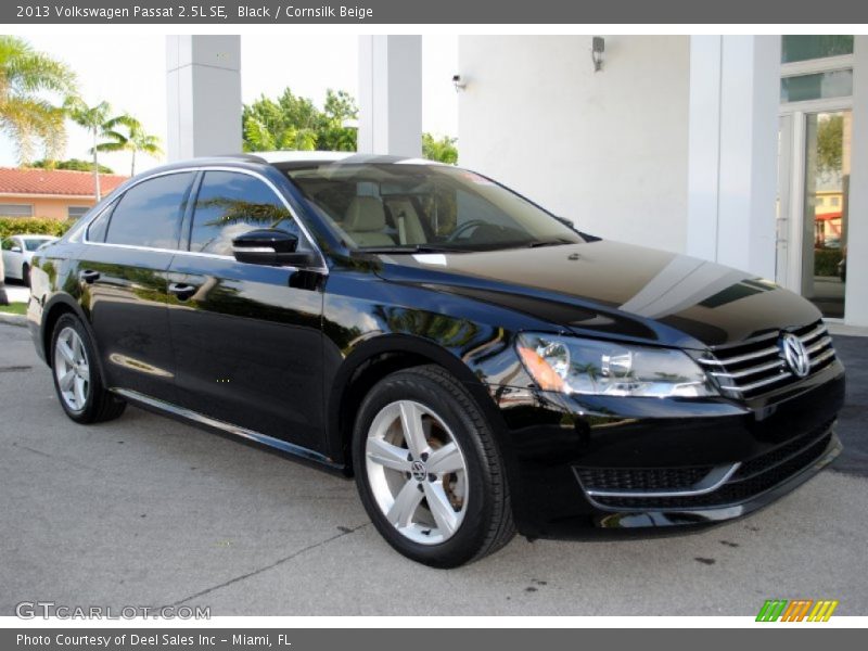Black / Cornsilk Beige 2013 Volkswagen Passat 2.5L SE
