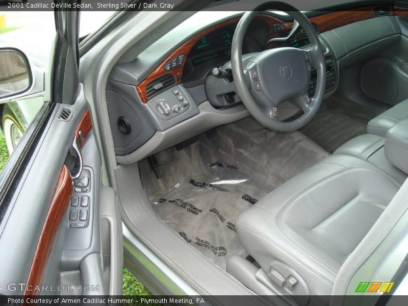 Sterling Silver / Dark Gray 2001 Cadillac DeVille Sedan