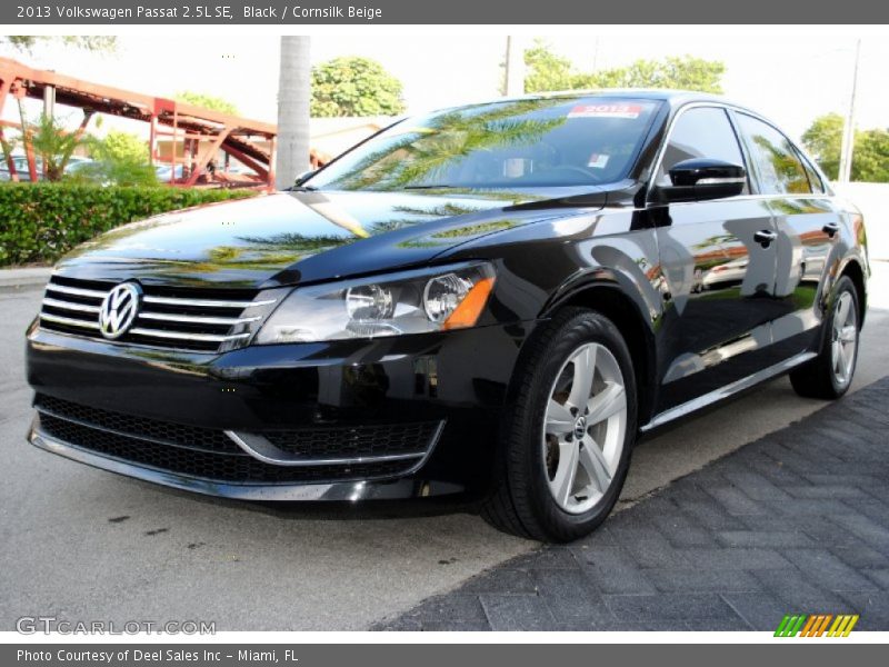Black / Cornsilk Beige 2013 Volkswagen Passat 2.5L SE