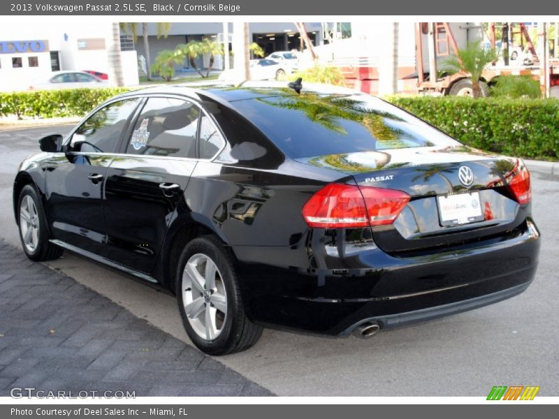 Black / Cornsilk Beige 2013 Volkswagen Passat 2.5L SE