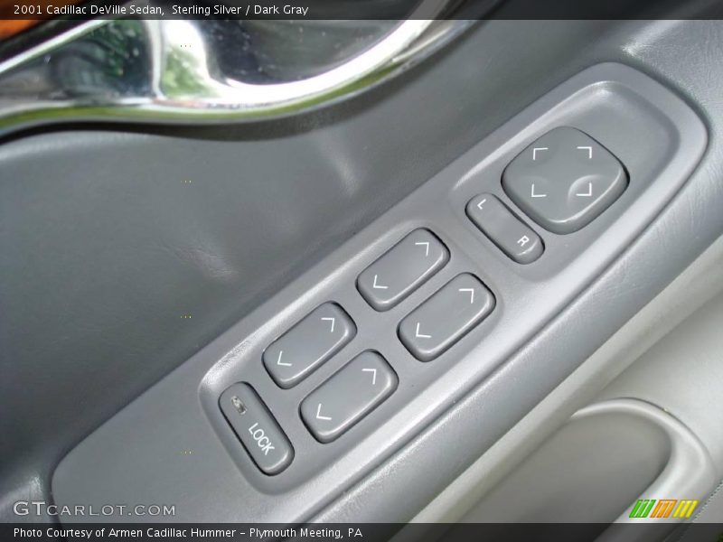 Sterling Silver / Dark Gray 2001 Cadillac DeVille Sedan