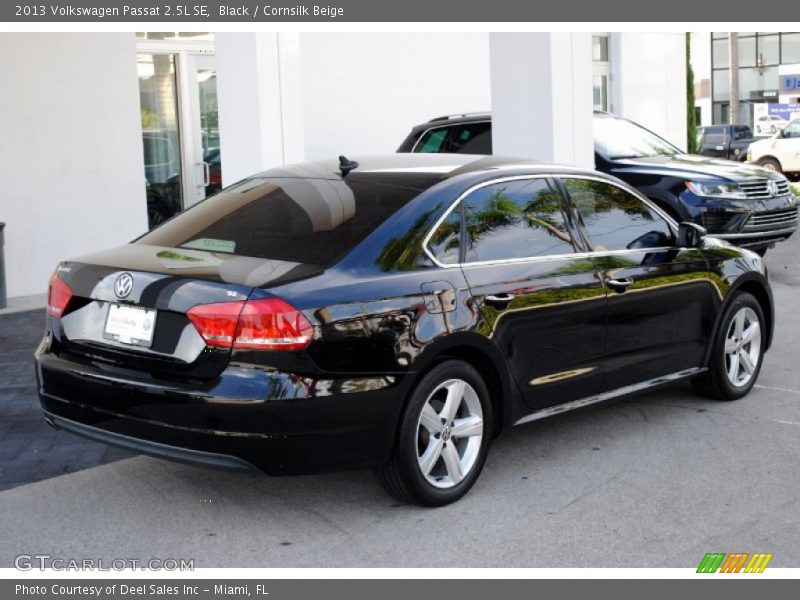 Black / Cornsilk Beige 2013 Volkswagen Passat 2.5L SE