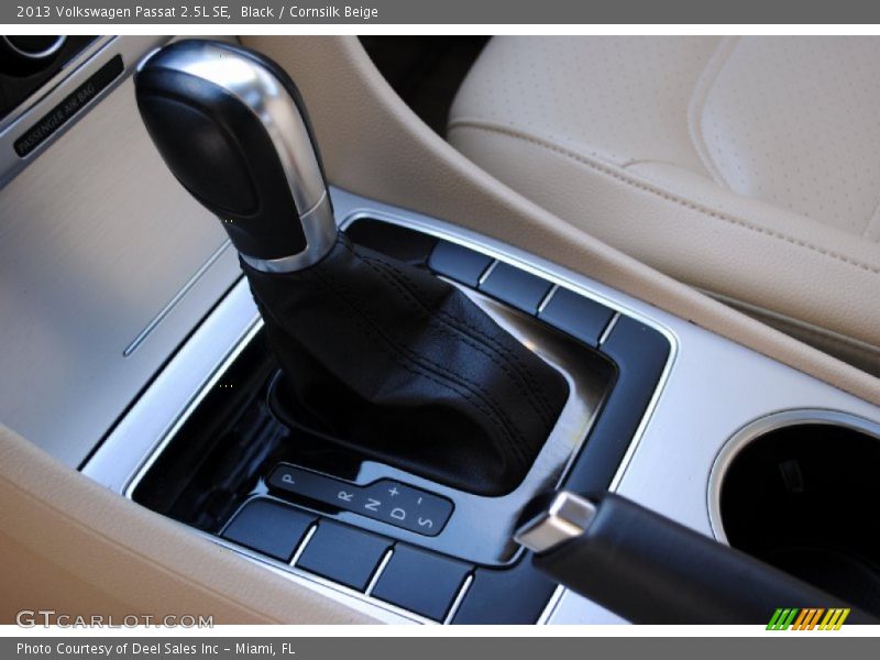 Black / Cornsilk Beige 2013 Volkswagen Passat 2.5L SE