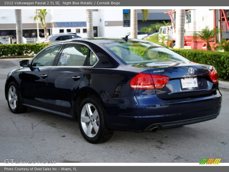 Night Blue Metallic / Cornsilk Beige 2013 Volkswagen Passat 2.5L SE