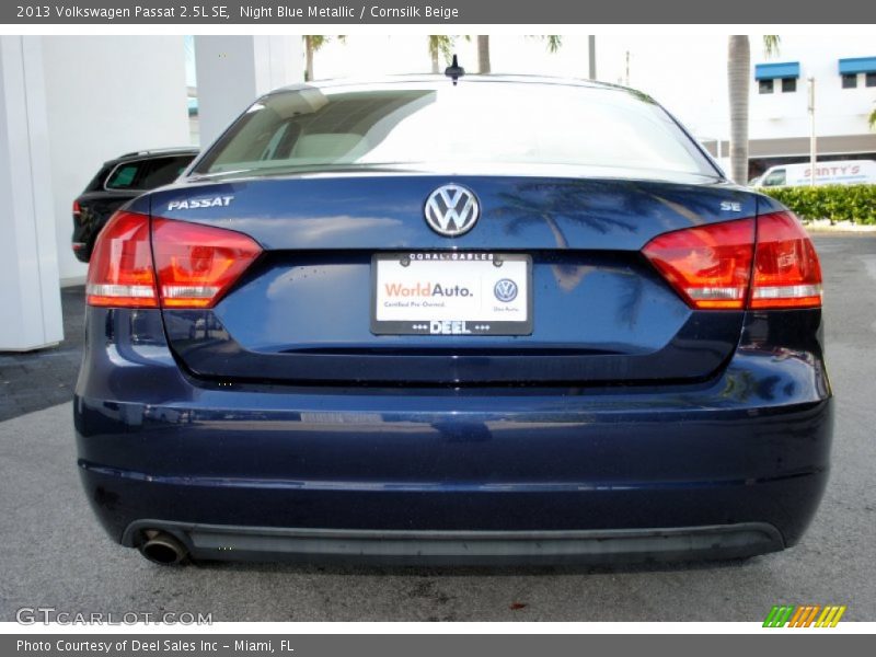 Night Blue Metallic / Cornsilk Beige 2013 Volkswagen Passat 2.5L SE