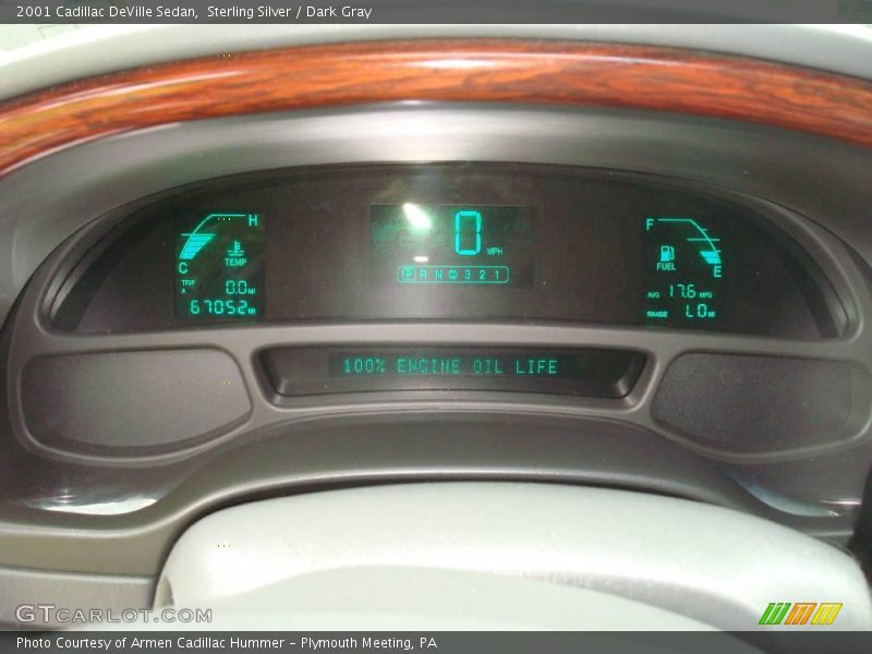 Sterling Silver / Dark Gray 2001 Cadillac DeVille Sedan