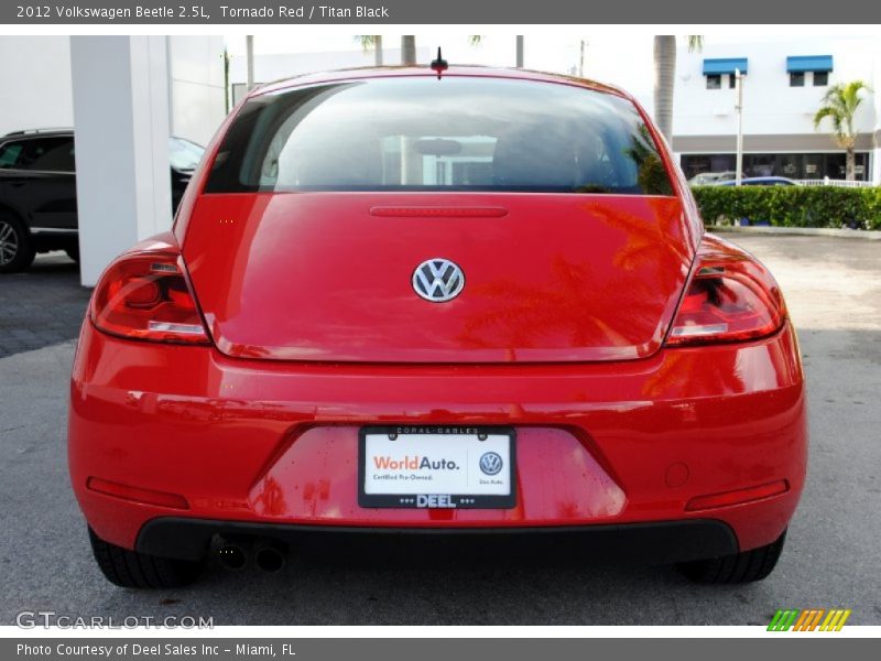 Tornado Red / Titan Black 2012 Volkswagen Beetle 2.5L