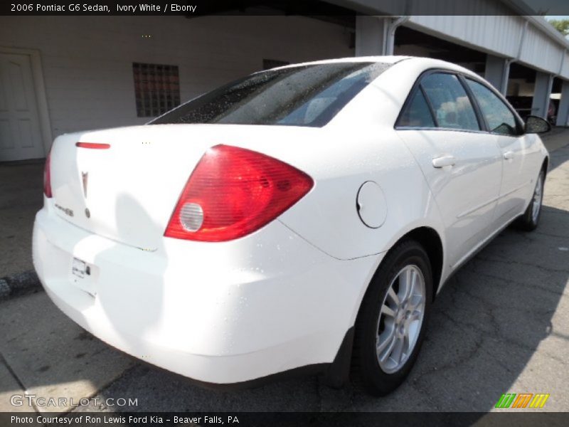 Ivory White / Ebony 2006 Pontiac G6 Sedan