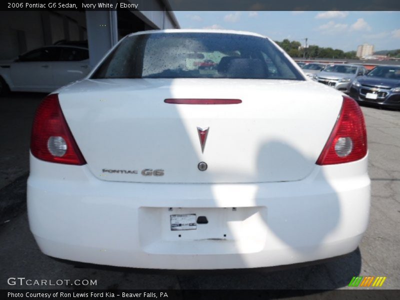 Ivory White / Ebony 2006 Pontiac G6 Sedan
