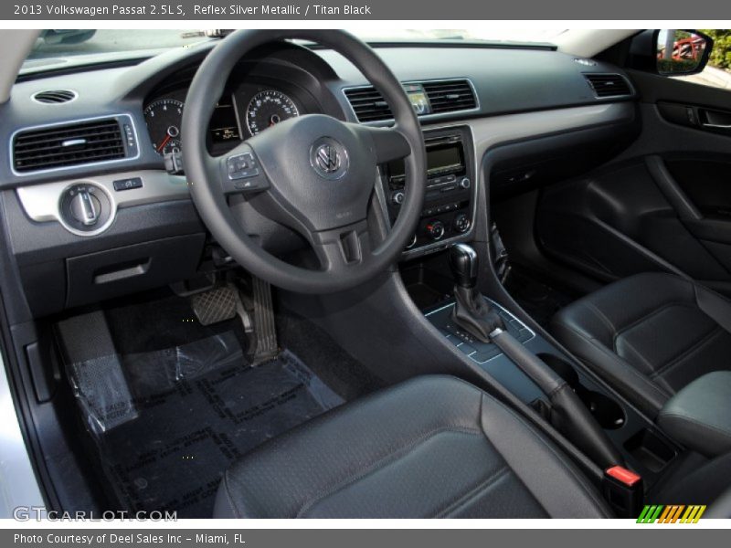 Reflex Silver Metallic / Titan Black 2013 Volkswagen Passat 2.5L S