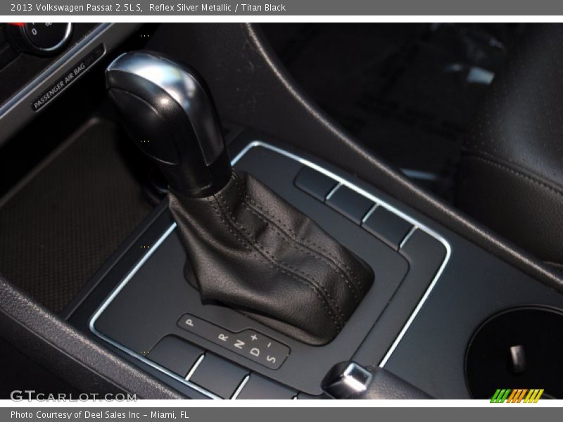 Reflex Silver Metallic / Titan Black 2013 Volkswagen Passat 2.5L S