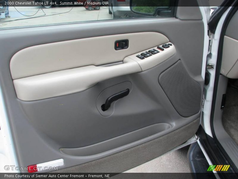 Summit White / Medium Oak 2000 Chevrolet Tahoe LT 4x4