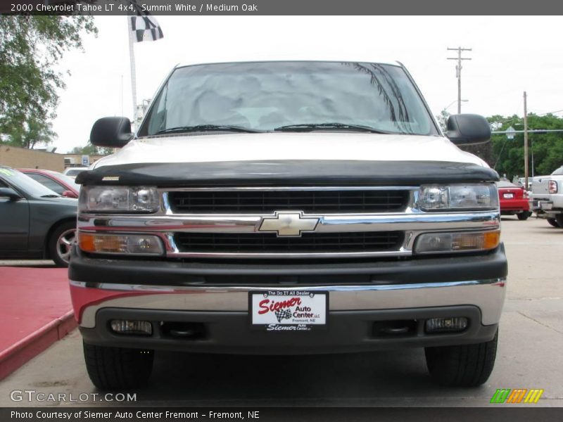 Summit White / Medium Oak 2000 Chevrolet Tahoe LT 4x4